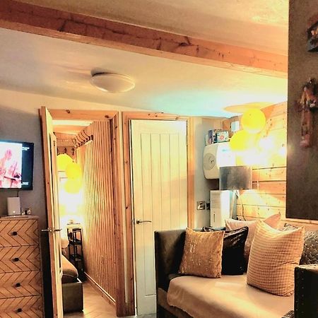 Therapy Lodge 巴利卡斯尔 外观 照片