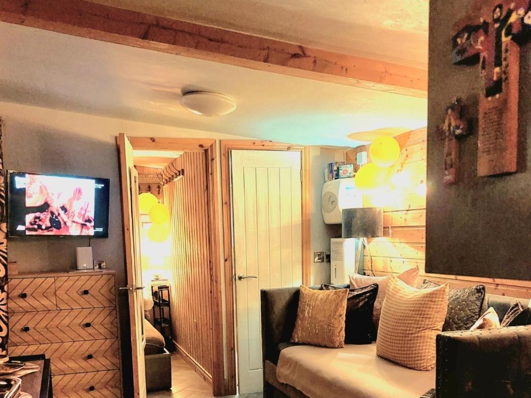 Therapy Lodge 巴利卡斯尔 外观 照片